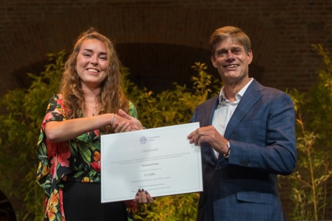 THE LEIDEN TEACHING PRIZE 2018 AWARDED TO ROELAND DIRKS
